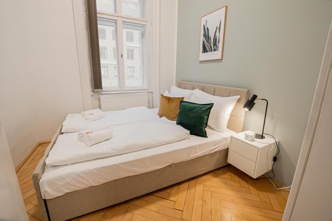 וינה Charming Apt Perfect For 4-6 Tram, Self-Checkin מראה חיצוני תמונה